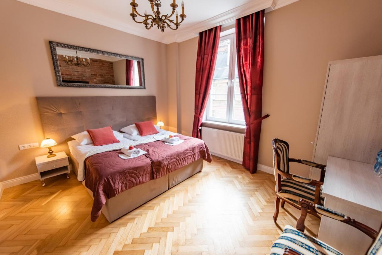 Old Town Boutique Rooms Люблин Экстерьер фото